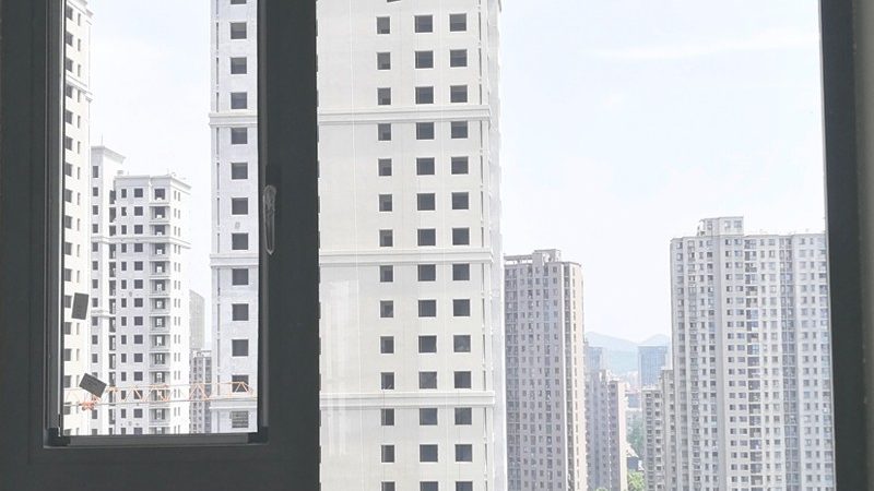 小户型室内门选型攻略：如何兼顾美观与实用**
