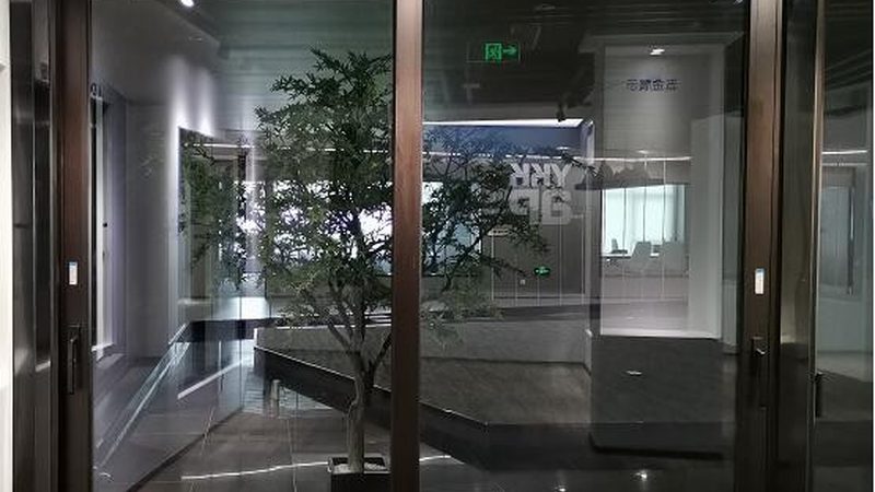 别墅钢质门耐久性的关键因素解析**